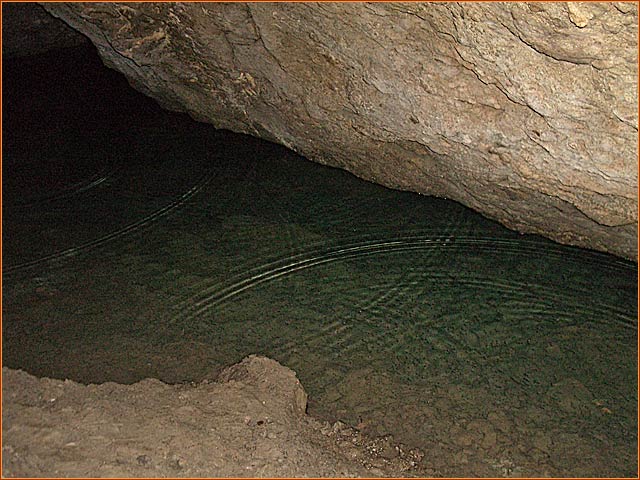 экскурсия в пещеры Нового Света - отдых в Судаке
